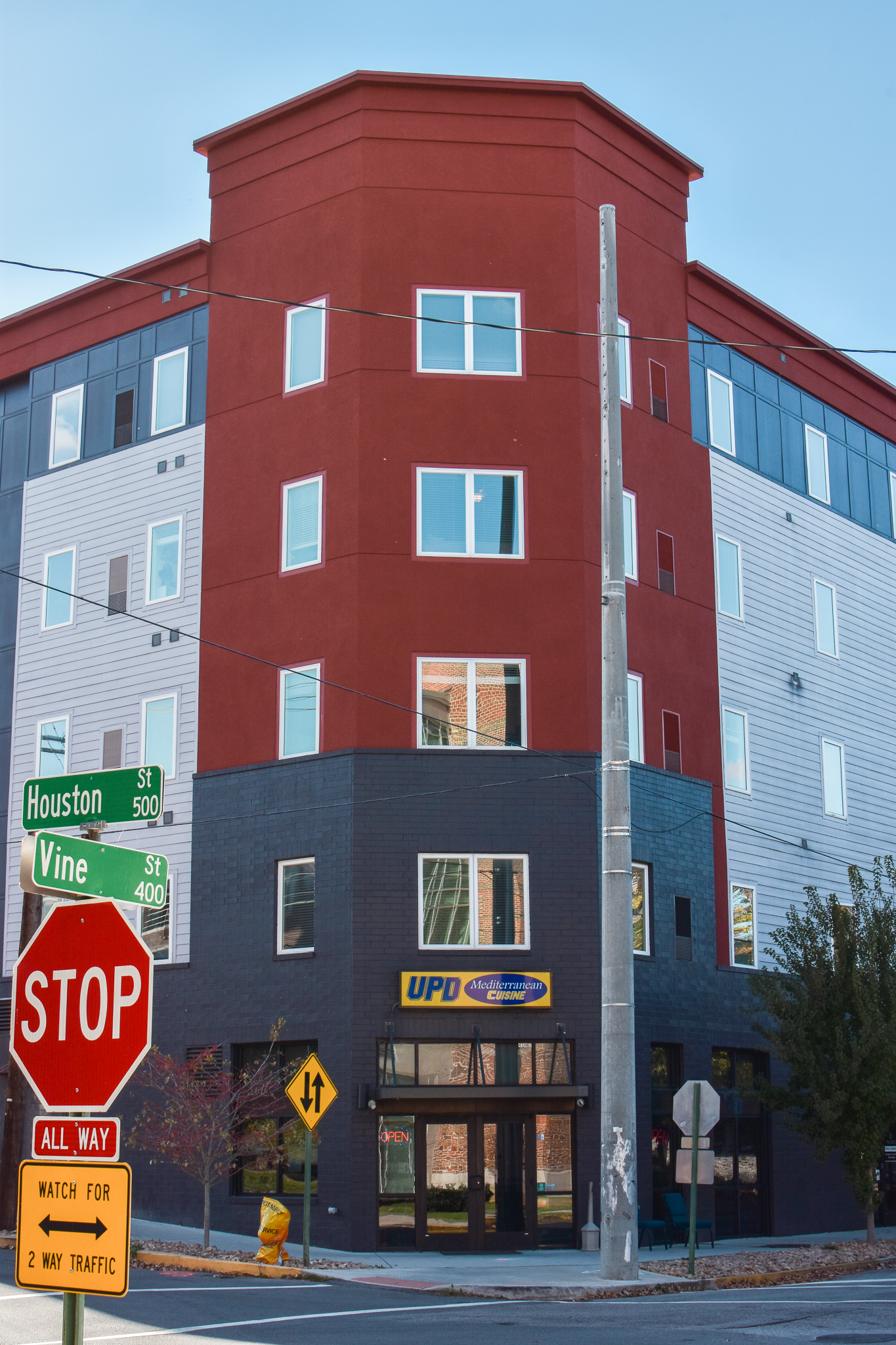 outside view of a chattanooga business development. 422 vine street