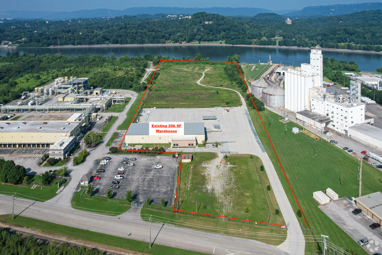 Riverport Road Chattanooga Commercial Property by Tennessee River